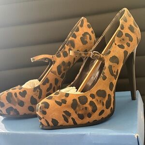 Simply Vera Vera Wang Animal Print Heels